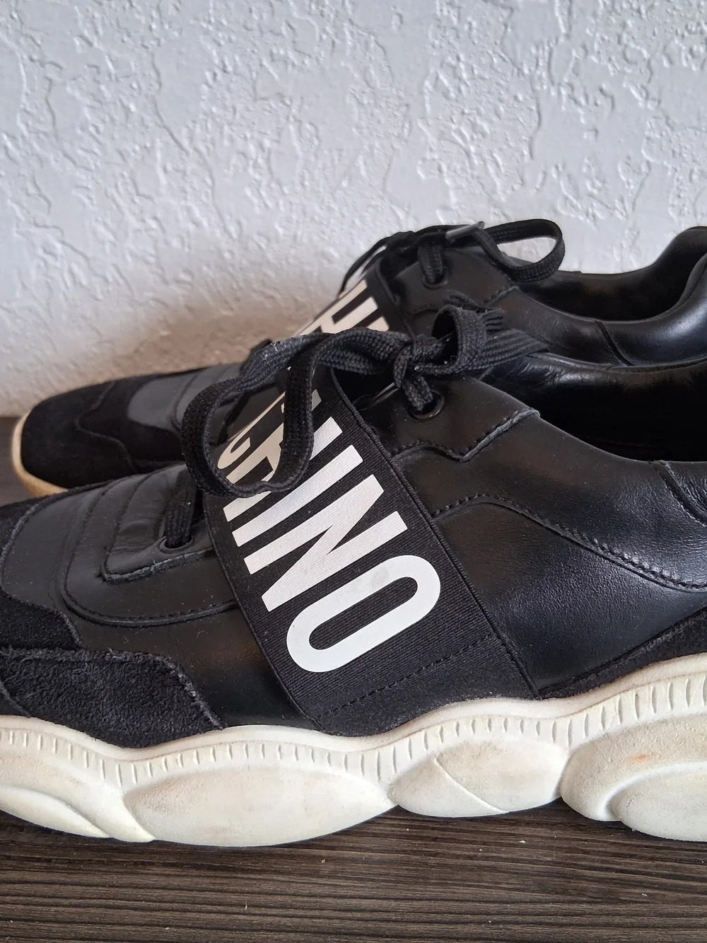 Moschino Teddy Sole Leather Low-Top Sneakers - Black - US Men's 8 / EU 41